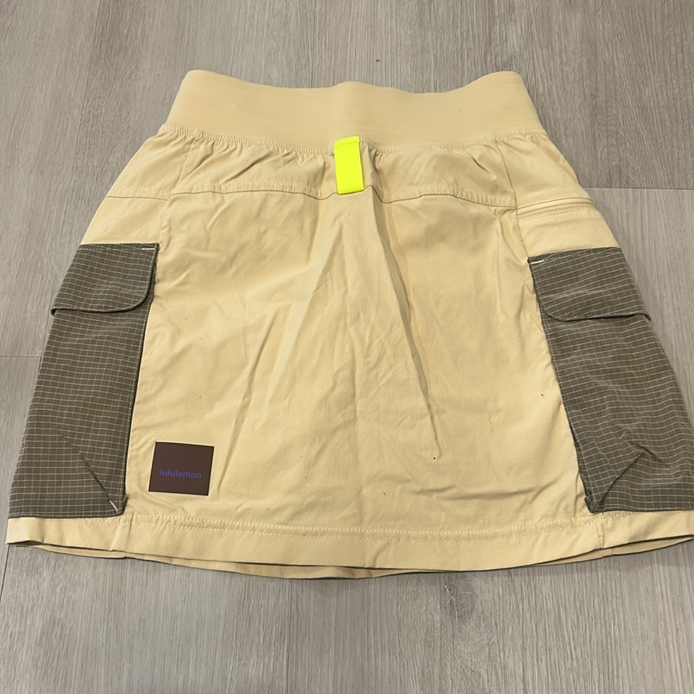 Lululemon Multi-Pocket Cargo High-Rise Hiking Skirt - Picture 5 of 7